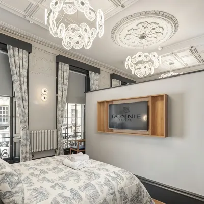Bonnie Hotel - Smart Boutique ApartHotel - Haymarket Edinburgh Hotels near Traverse Theatre