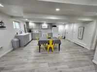 Spacious & Modern Guest Apartment with Private Entrance