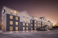 Birch Hill Suites Rochester - Med City - Kitchens