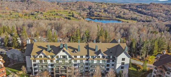 New Renovated 3BR/4BTH Condo Sleeps 10 Gym Heated Pool Walk to Stratton Mtn Ξενοδοχεία στην πόλη Bennington County