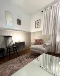 Charming Village Cottage - Wi-Fi