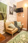 Tiny Cottagecore House in Miami. Walking distance to Hialeah Hospital!