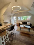 Adorable Carriage House Apartment in the Heart of Denver - Apartments