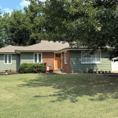 Mid-Century Modern on University Ave – Take a walk to OSU!!!