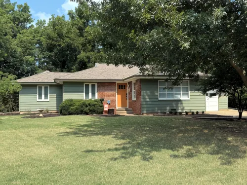 Mid-Century Modern on University Ave – Take a walk to OSU!!! - 4-Star