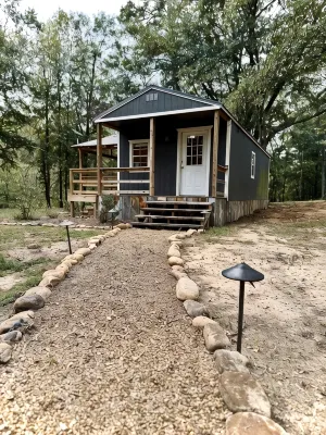 Hickory Cabin @ Little River Hideout - Cozy tiny home right on Little River