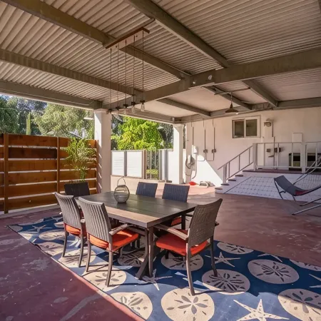 Modern Victorian! Walk Downtown W/Firepit