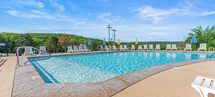 Big Bear Lodge-2 Pools, Private Hot Tub, Splash Pad, Pool Table- Brand New Home Hotels in Ridgedale
