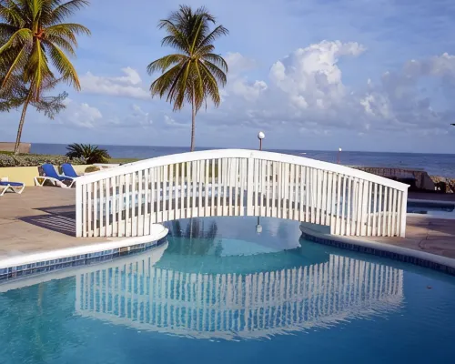 Superb 2 Bedroom/2 Bath Beachfront Condo in Tower Isle, Near Ocho Rios Hotels in Tower Isle