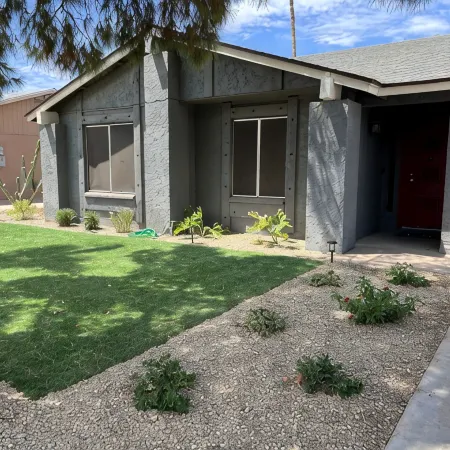 New family retreat w/private heated pool and hot tub