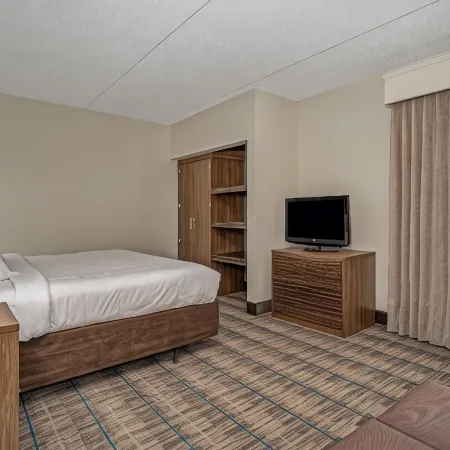 MainStay Suites Wilmington - University Area