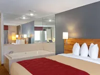 Quality Inn Frontier at US Hwy 30 Hotels in Clinton