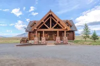 Welcome to Fisher Point Lodge, Sleeps 20, 875.00 Per Night Plus Fees, Beautiful! - Chalets