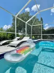 Relaxing 3BED 2BATH POOL Home w. Pond View & HOT TUB