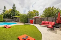 Oasis Pool, Outdoor Kitchen and Grill, Arcade Room, Movie Room, Sleep up to 13 - 私人泳池