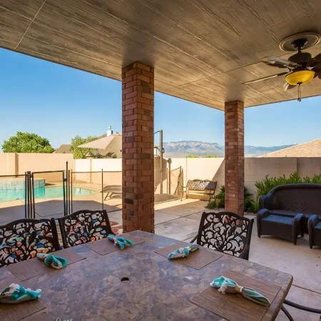 Hot Tub with City Views      -No Parties Allowed-