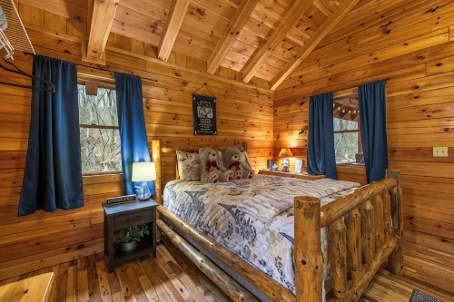 Cozy & Romantic cabin in Hocking Hills - Wifi