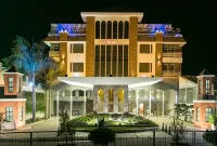 Hotel Imperial Grand - piscine