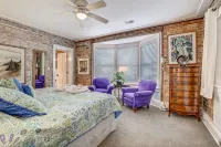 Exceptional Harborfront  Chef's Kitchen Great deck/harbor views