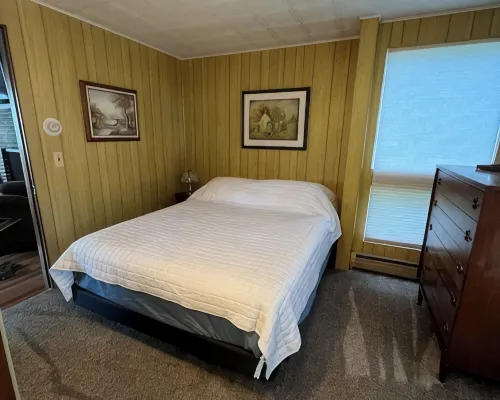 Wiseman Cottage on Hubbard Lake Hotels in Alcona County