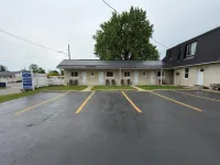Perth Plaza Inn & Suites - Motels
