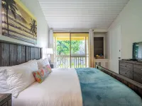 Magnificent Newly Renovated TBay Golf Course Condo Hotels in Kahuku