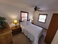 Lakefront Labor day thru October Osage/Gravois, warm water & Forest color & Calm - Homestays