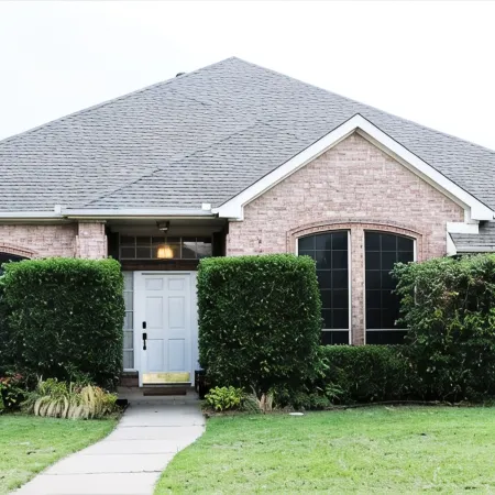 Family Friendly Home Convenient to everything!