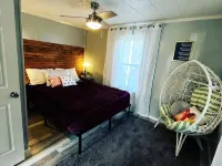 River Rock Cabin - Near Spring River and Main St