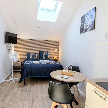 Studio 5: Your urban oasis.