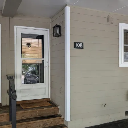 "Dune Blossom" Townhouse w/ pool - 3 blocks to beach - linens/pillows included