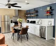 Stylish Cozy 2-bedroom Duplex  in enjoyable Stafford with WiFi, AC, Smart TVs - 3-Star