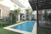 Chic Quarter - balcony