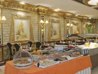 Ambassador City Centre Hotel - breakfast