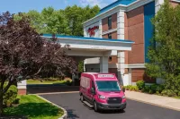 Hampton Inn Hartford-Airport - parking