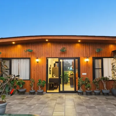 Vandana's Bed and Breakfast Hotels near Safdarjung Enclave