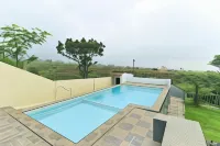 Villa Kangen Omah - piscina