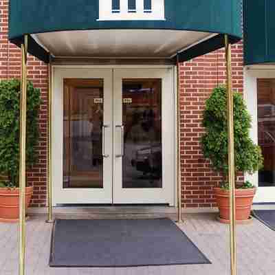 The Hoya Hotel at Georgetown Hotel Exterior