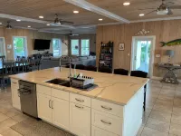 7Br7BA, Pool, 2 Boat Slips, Steps to Tahiti Beach, Sleeps 18, +Cabana Adds 2 - 무료 와이파이