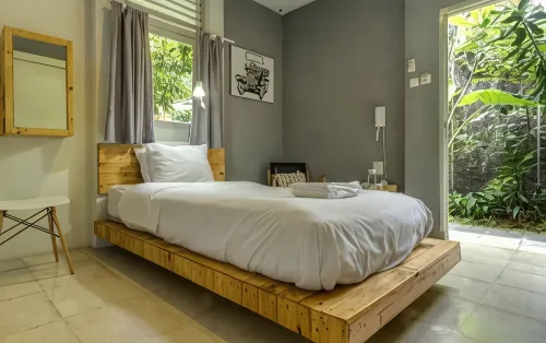 Jeng Tini Guest House