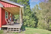 Picturesque Cabin set on 150-acre farm, 5-minute drive to Chautauqua Institute - Chalets
