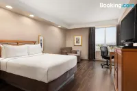 Grand Hotel & Conference Centre Calgary Airport, an Ascend Collection Hotel