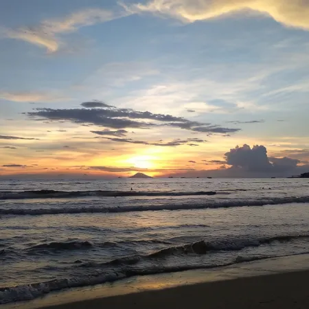 Kondominium Pantai Carita Selatan