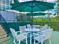 Hill Cool Hotel & Restaurant
