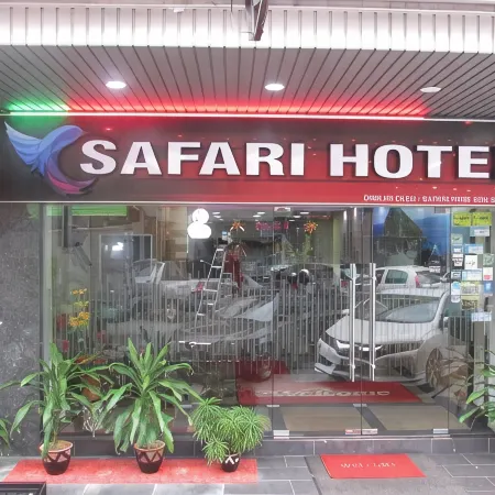 Safari Hotel