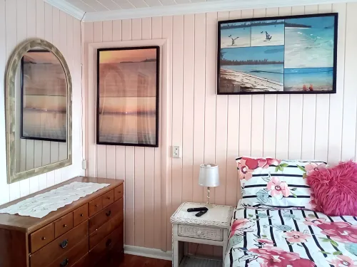 "Most Convenient Location For Your Vacation" -  Ferienwohnungen