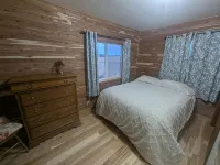 Private, Cozy, Driftless 2BR Farmhouse on 80 acres, 2 miles from Viroqua, WI