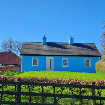 Family & Pet Friendly Restored Cottage in East Mayo with   Bord Failte Award - 홈스테이