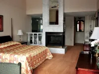 Lockport Inn and Suites Hotels in Niagara County