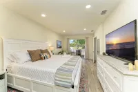 {On IMG Golf Course! WAFFLE BAR/Pool/GameRoom/Beach Gear++ - Beach